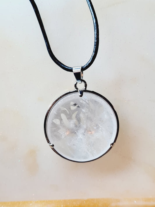 PENDENTIF ARBRE DE VIE CRISTAL DE ROCHE