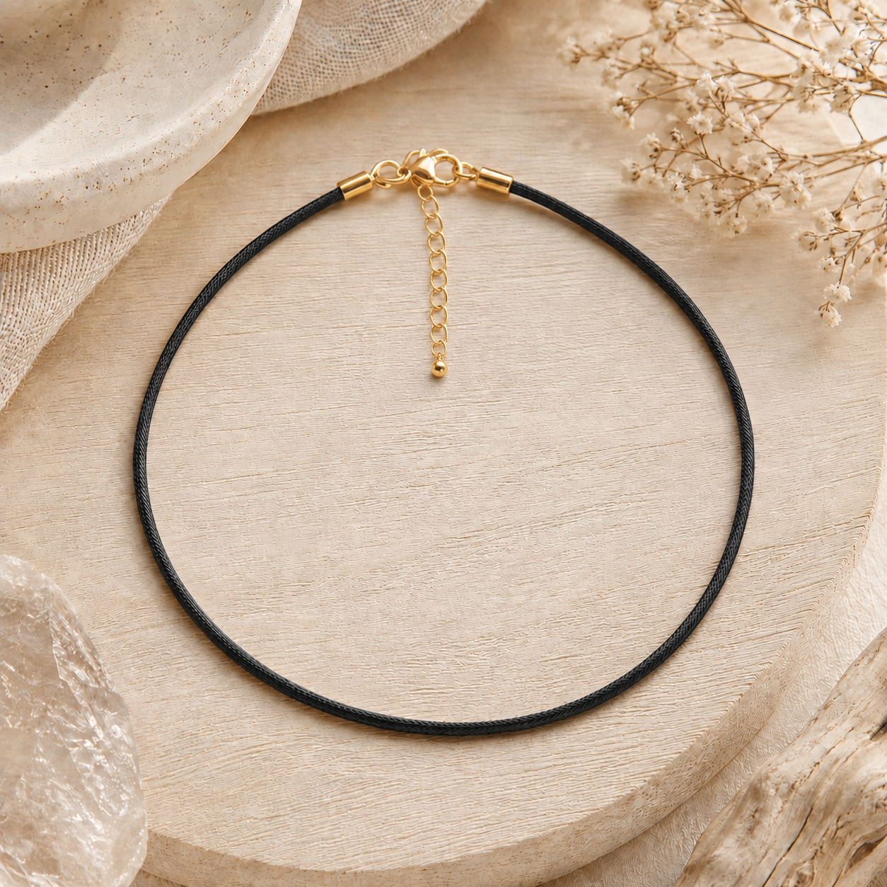 Cordon noir pour pendentif avec embouts dorés et chaînette de rallonge