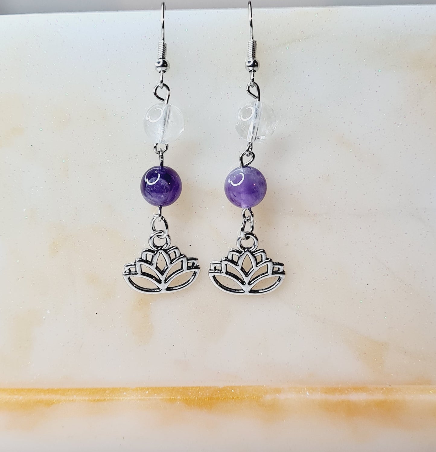 BOUCLES D'OREILLES LOTUS AMETHYSTE CHEVRON & CRISTAL DE ROCHE