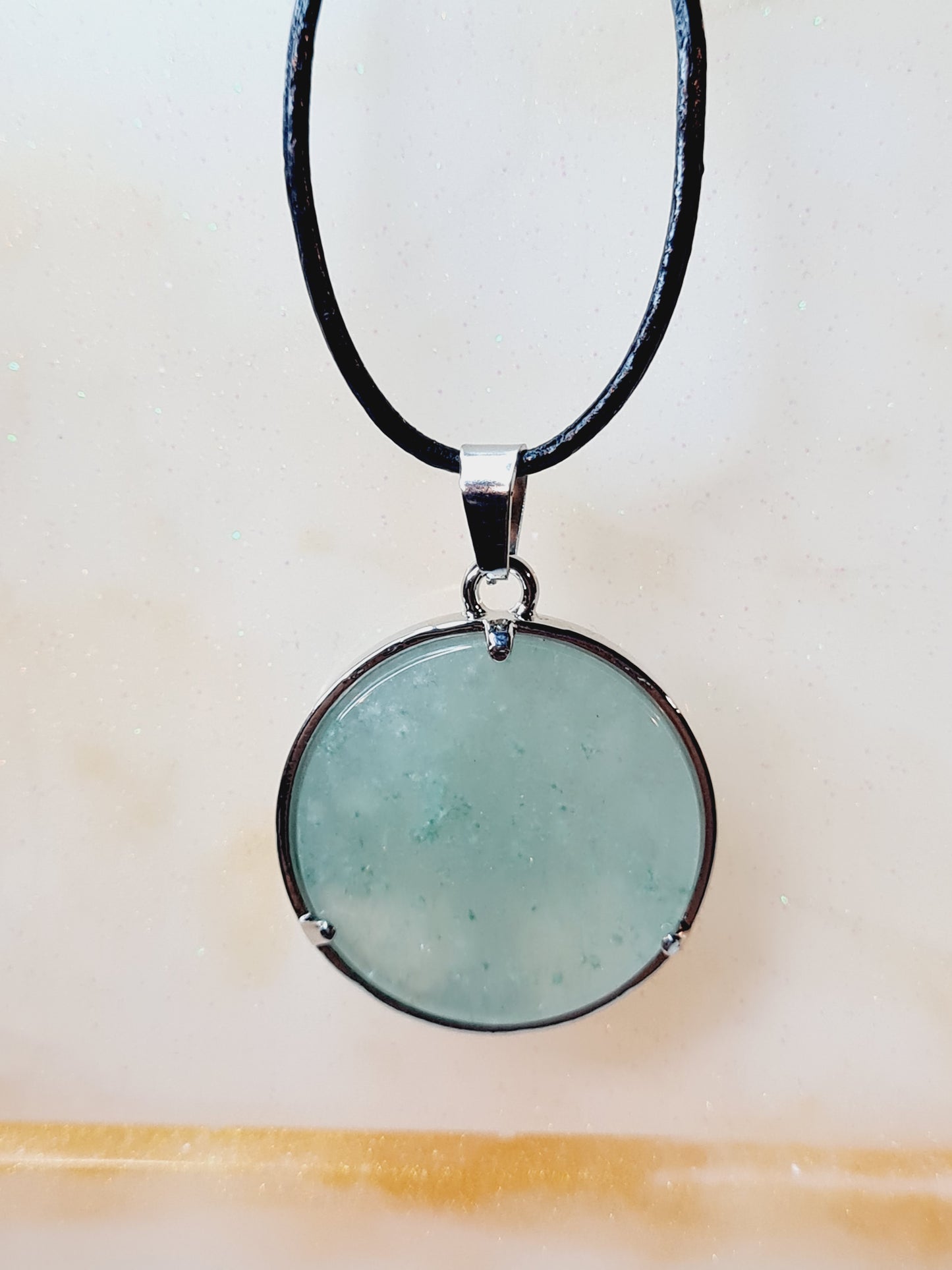 COLLIER EN CUIR + PENDENTIF ARBRE DE VIE AVENTURINE VERTE