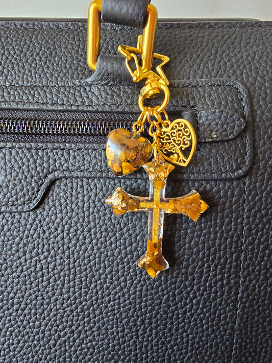 Bijou de sac / porte-clés œil de tigre, croix et cœur