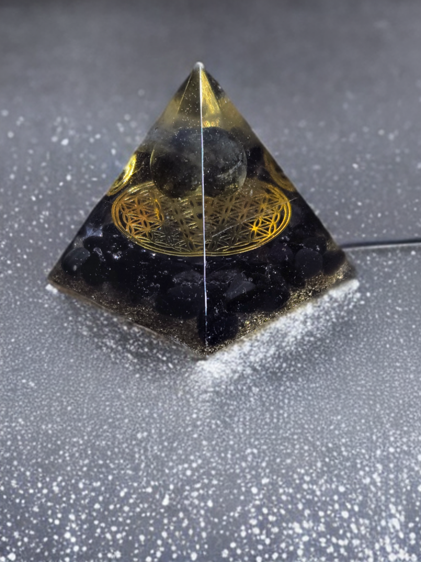 ORGONITE PYRAMIDE